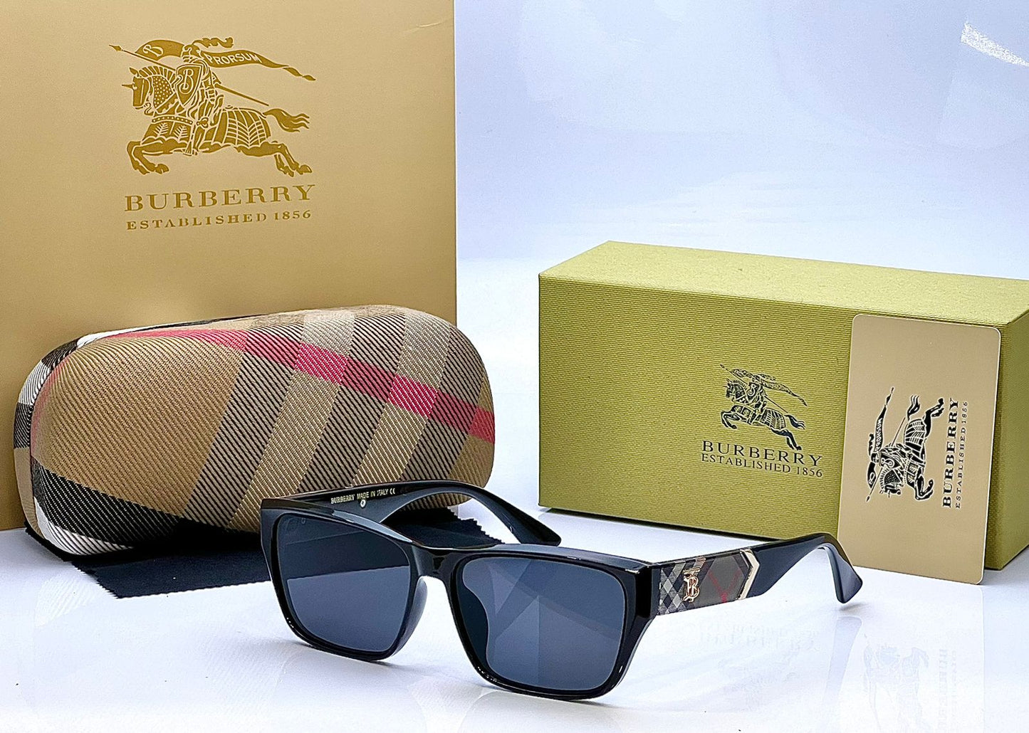 BURBERRY SUNGLASSES