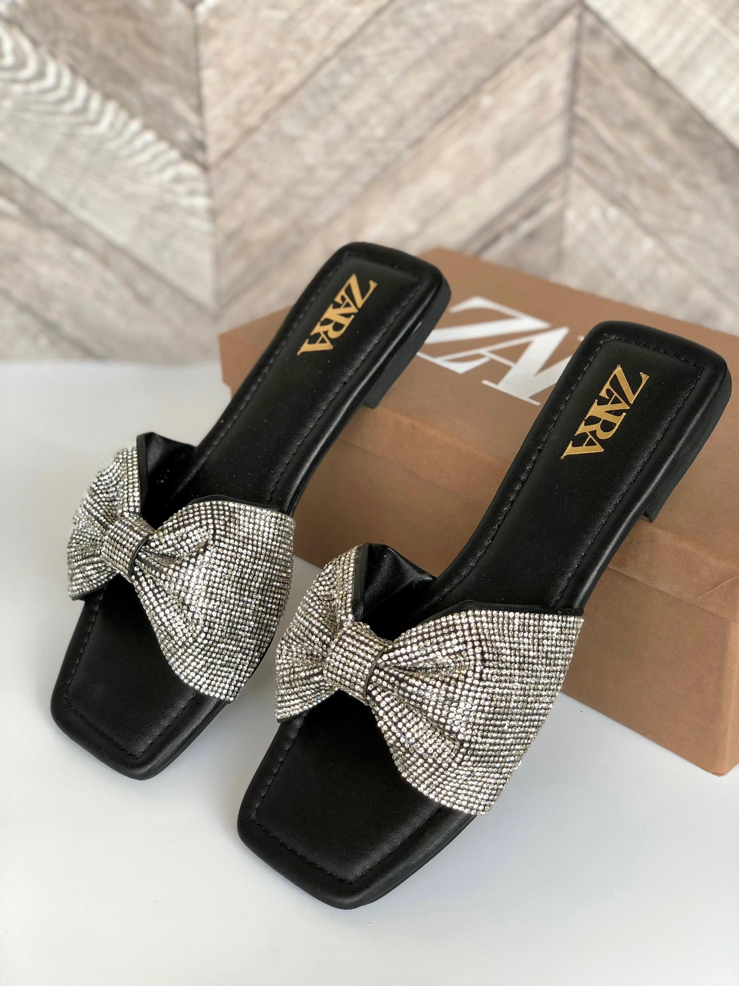 ZARA SLIPPERS