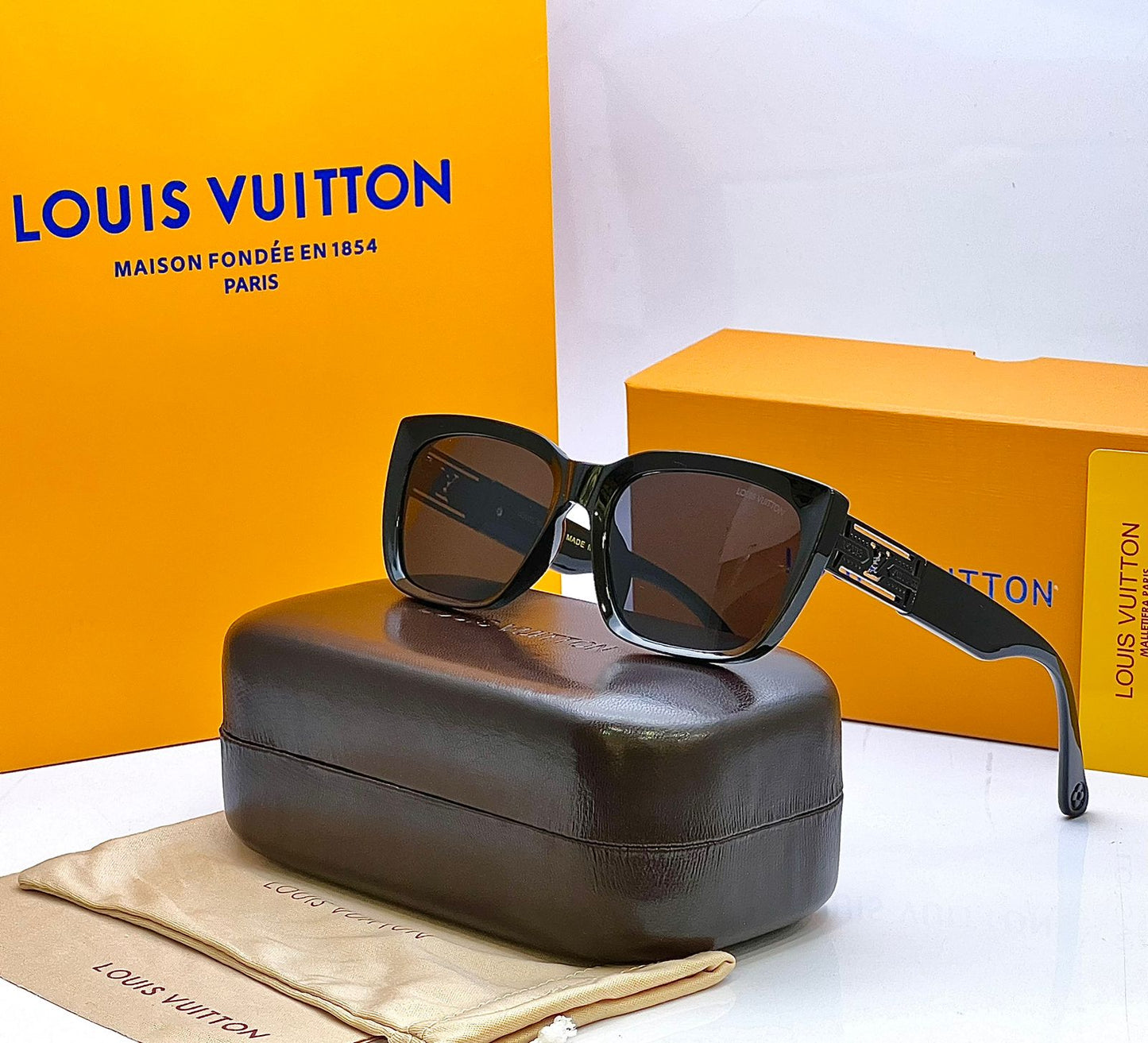 LOUISE VUITTON SUNGLASSES LADIES MODEL