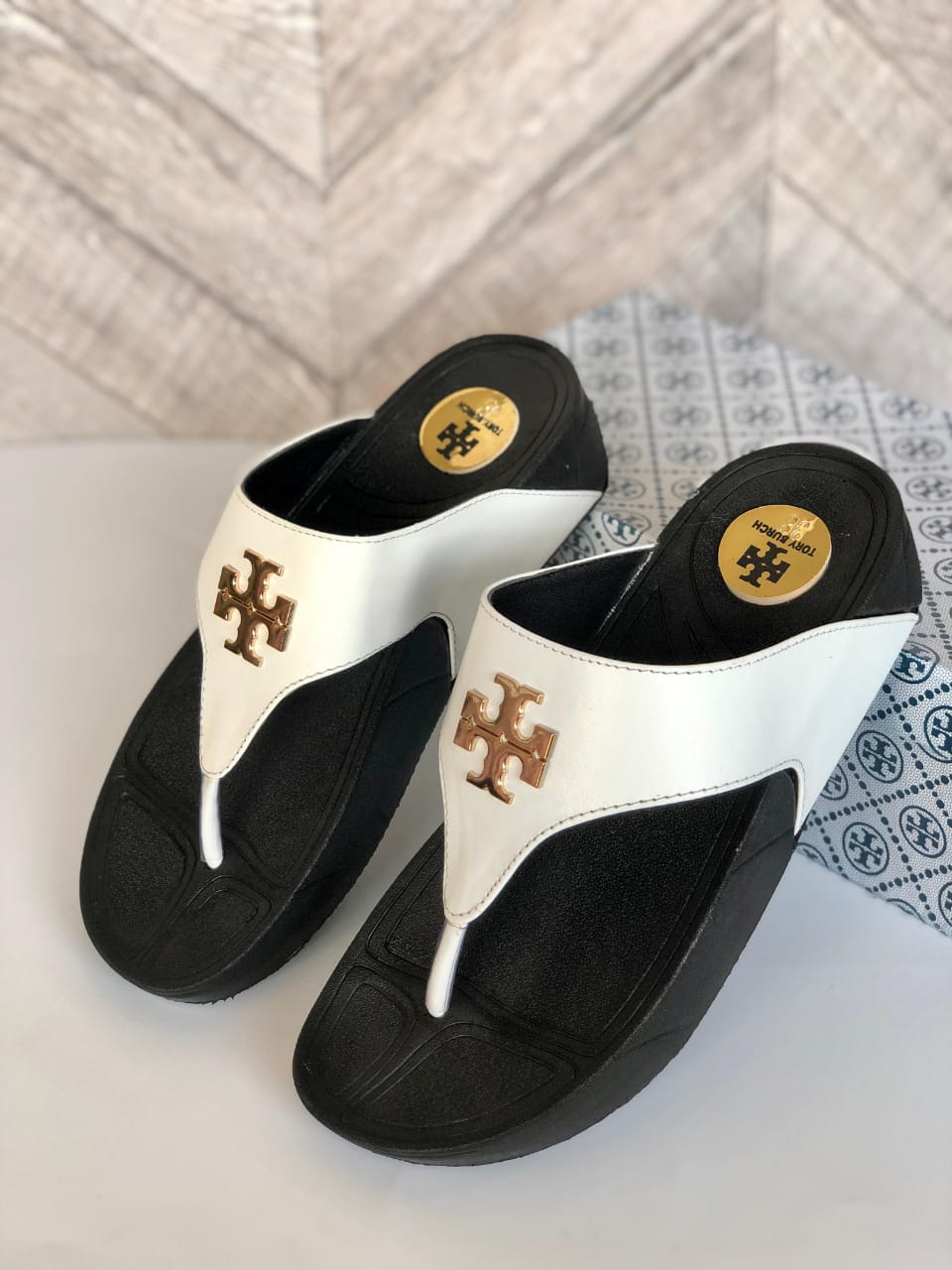 TORRY BURCH FITFLOPS