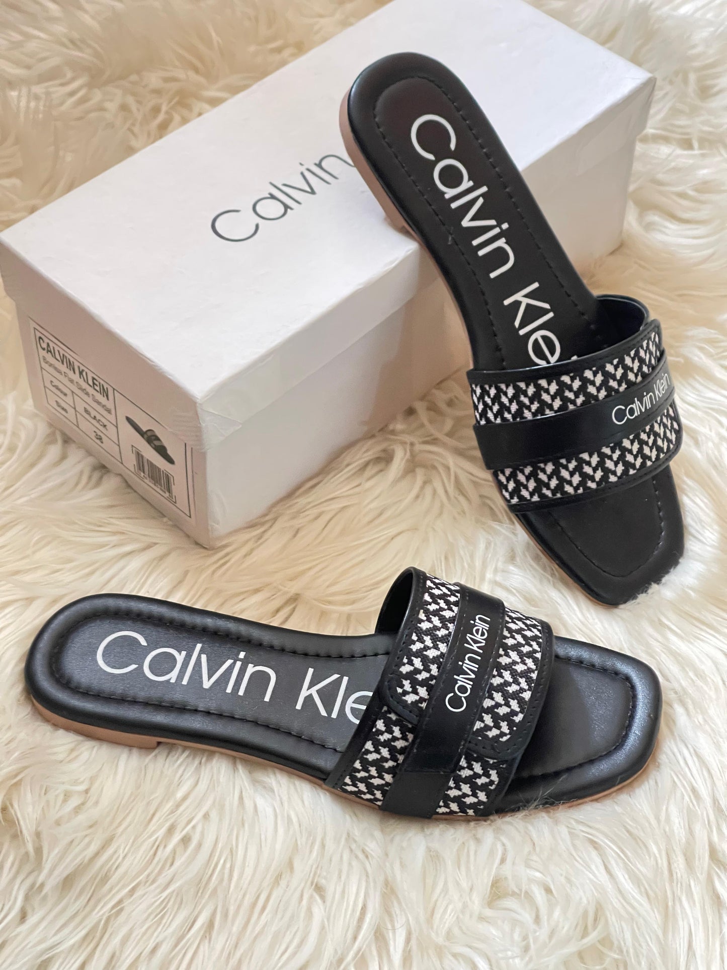 CALVIN KLEIN SANDAL