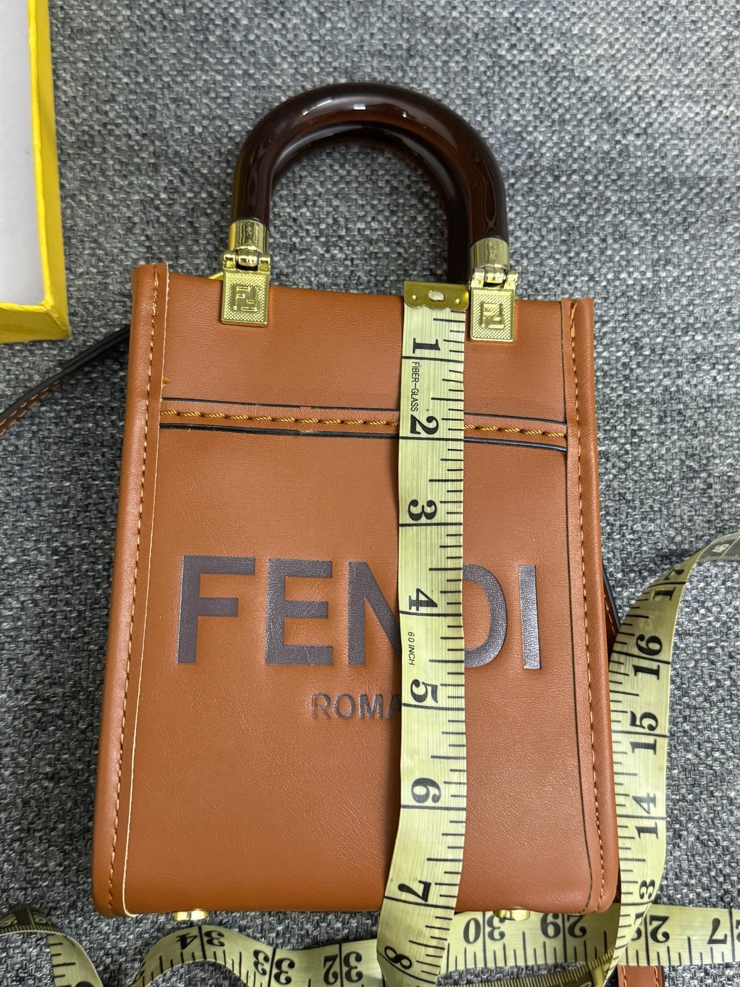 FENDI
MINI SUNSHINE SHOPPER 
BROWN LEATHER MINI-BAG