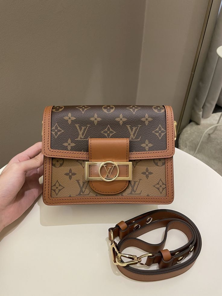 LOUISE VUITTON DOUPHINE BAGS