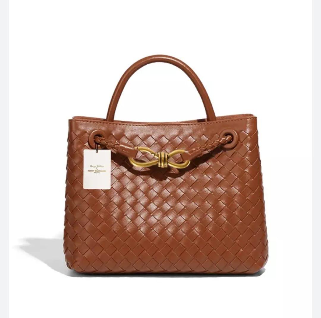 BOTTEGA VENETA ANDIAMO BAG