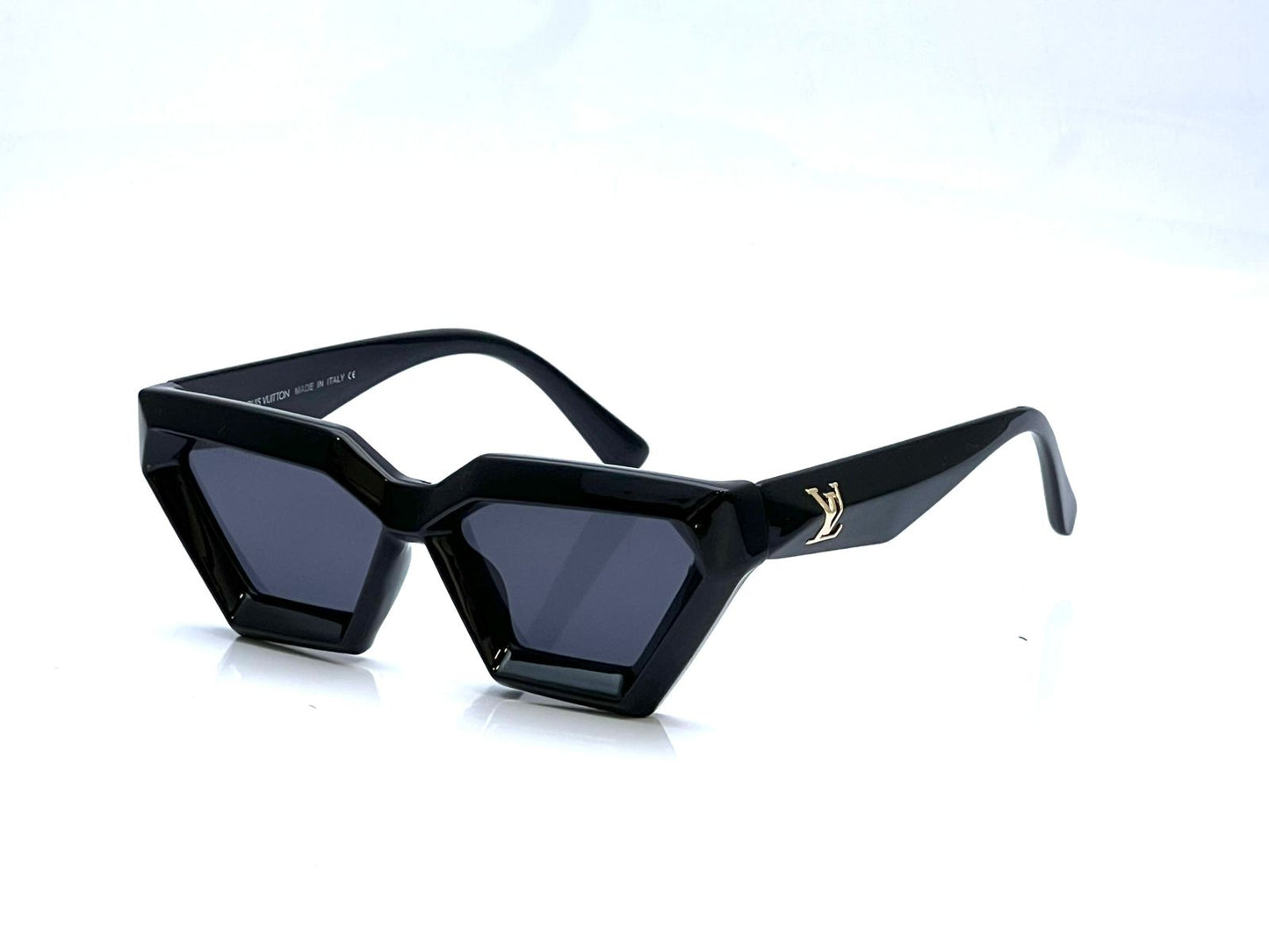 LOUISE VUITTON SUNGLASSES LADIES MODEL