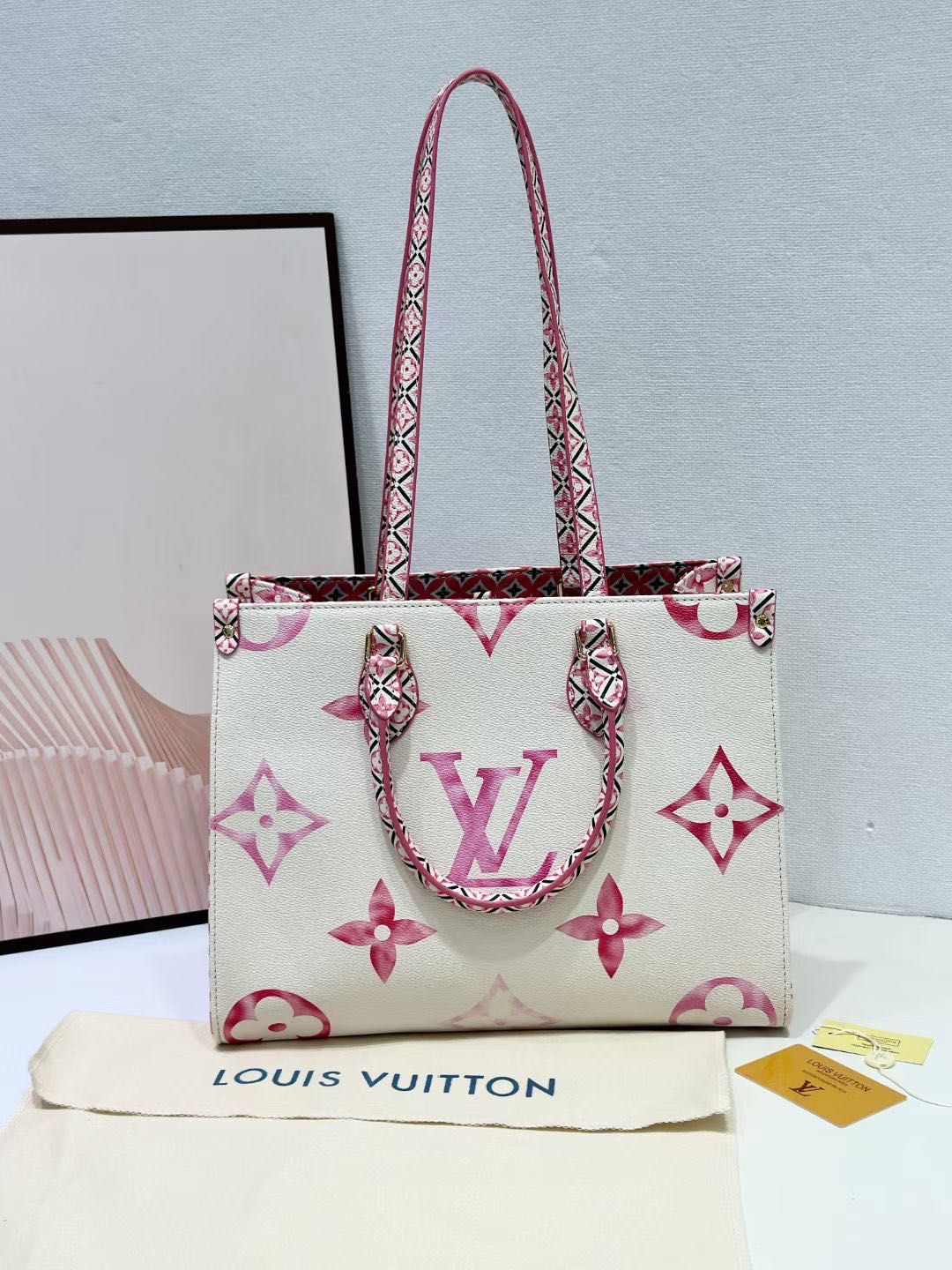 LOUISE VUITTON ONTHEGO MM