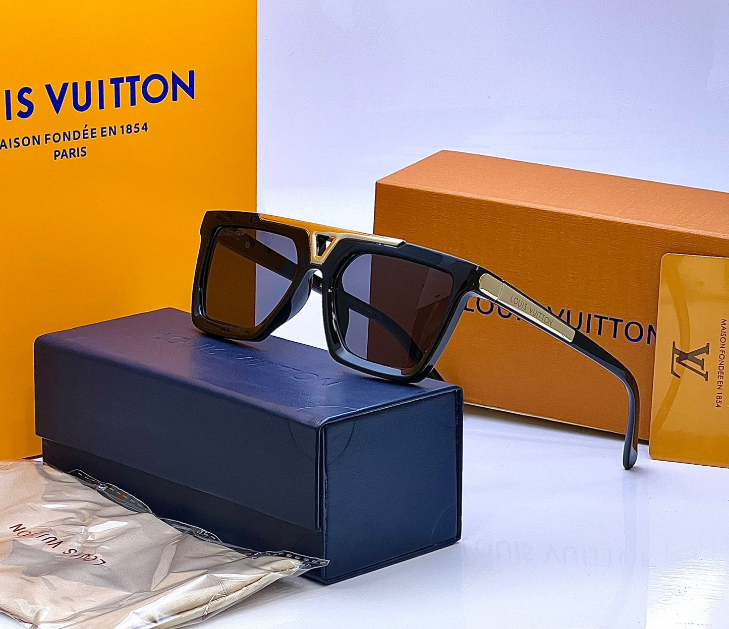 LOUISE VUITTON SUNGLASSES UNISEX MODEL