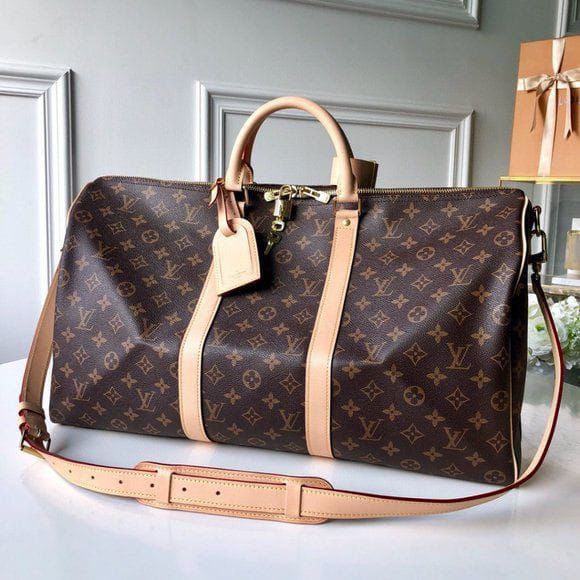 LOUISE VUITTON TRAVELING BAGS