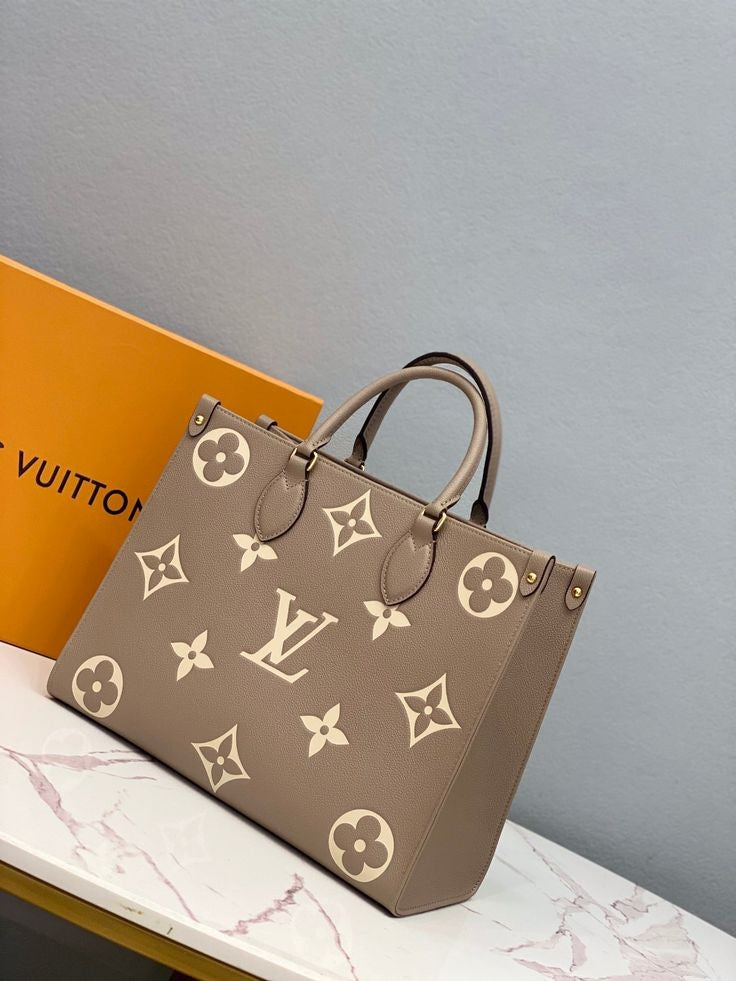 LOUISE VUITTON ONTHEGO PM BAG