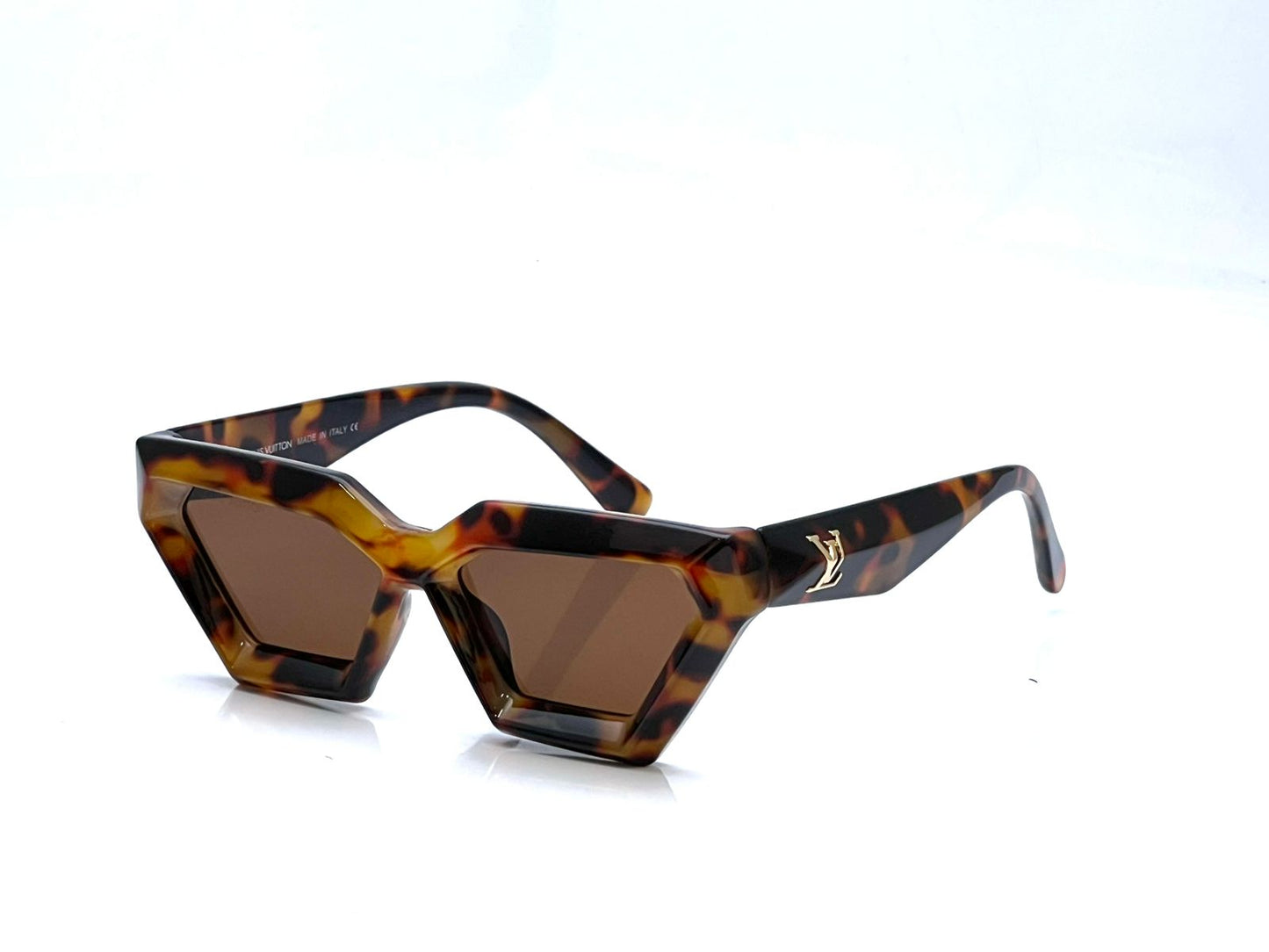 LOUISE VUITTON SUNGLASSES LADIES MODEL