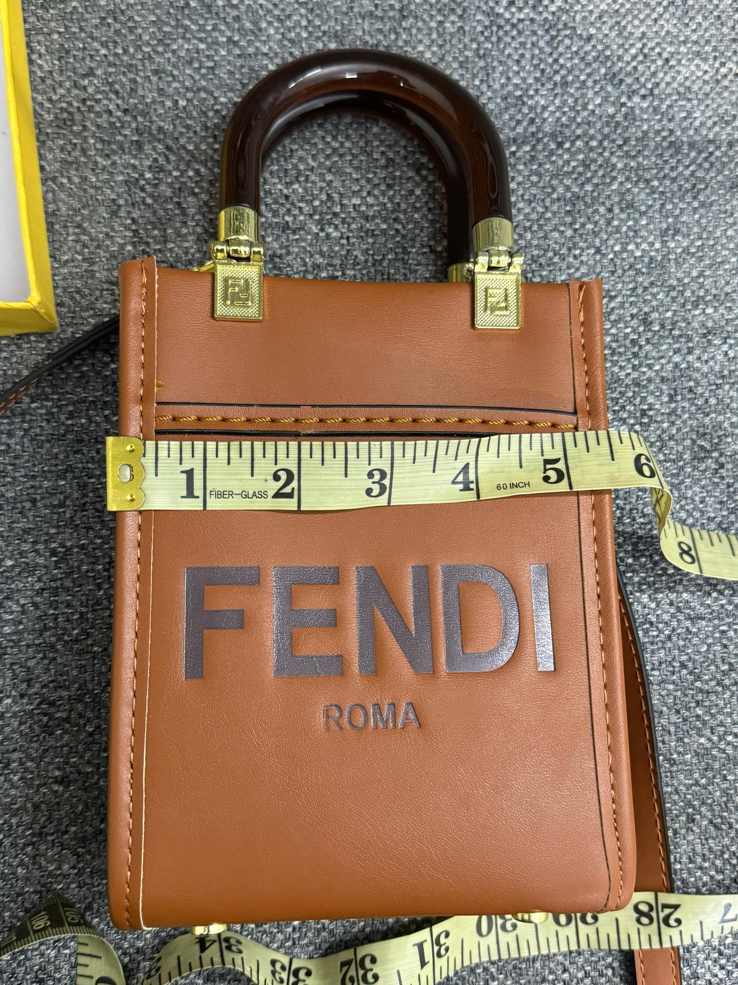 FENDI
MINI SUNSHINE SHOPPER 
BROWN LEATHER MINI-BAG