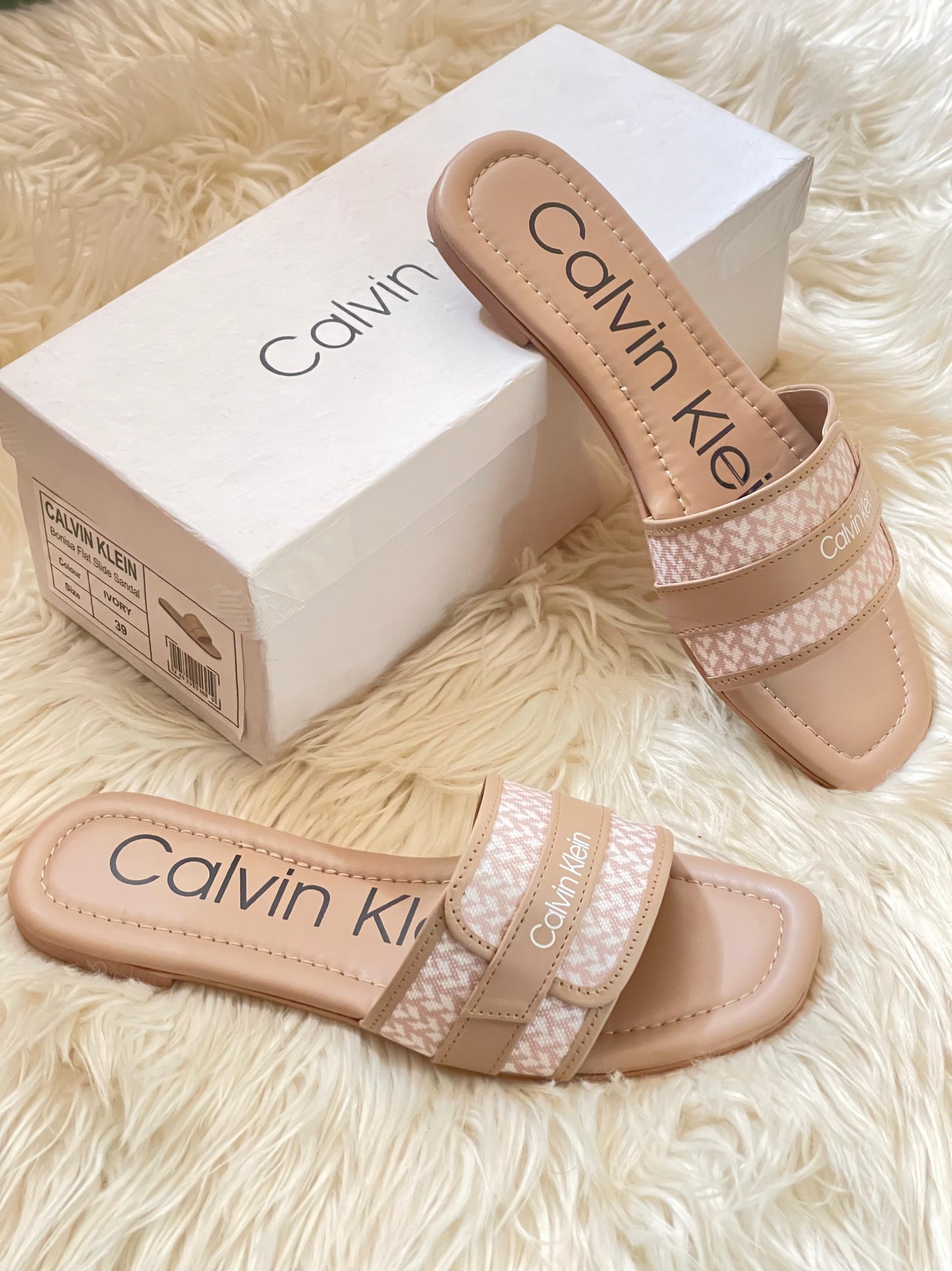 CALVIN KLEIN SANDAL