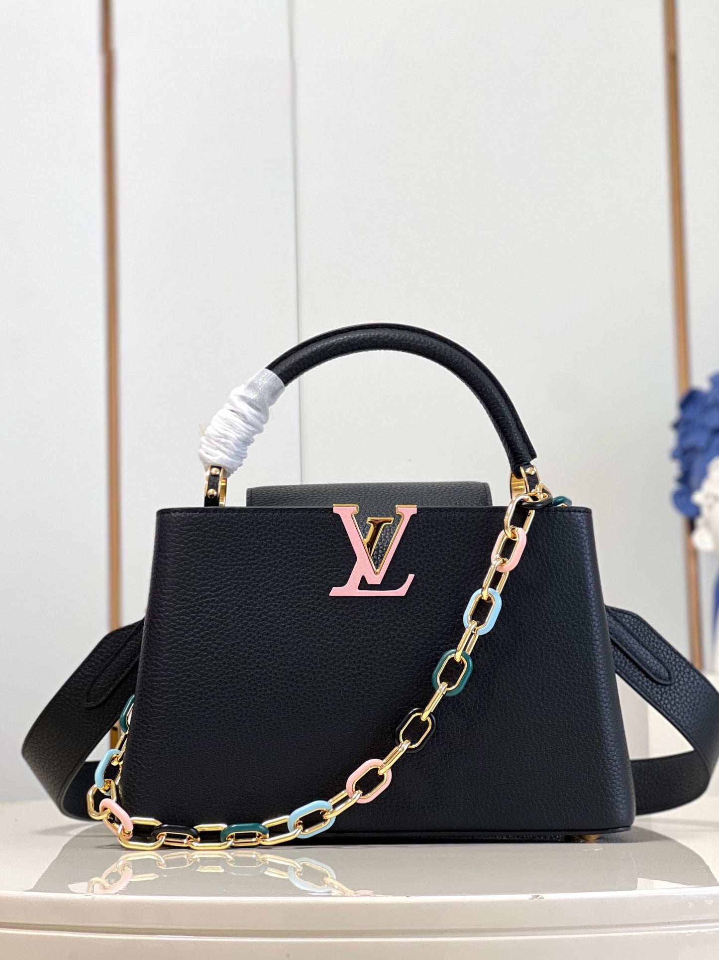 LOUISE VUITTON CAPUCINCS MM