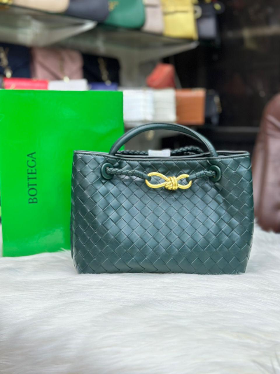 BOTTEGA VENETA ANDIAMO BAG