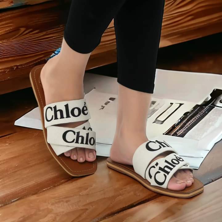 CHLOE SLIDES