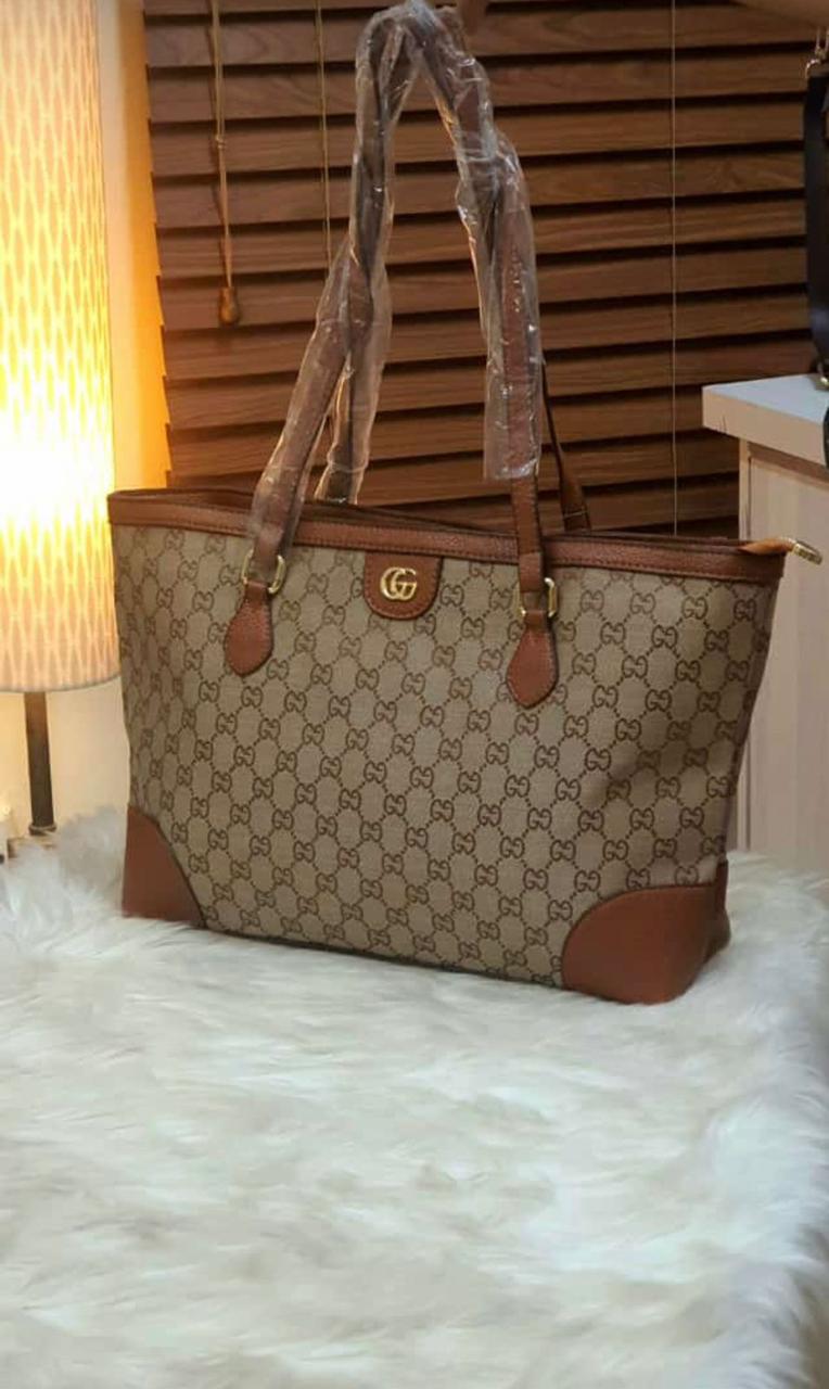 GUCCI SHOULDER TOTE BAG