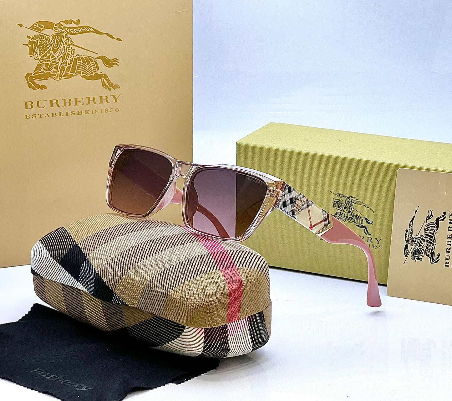 BURBERRY SUNGLASSES