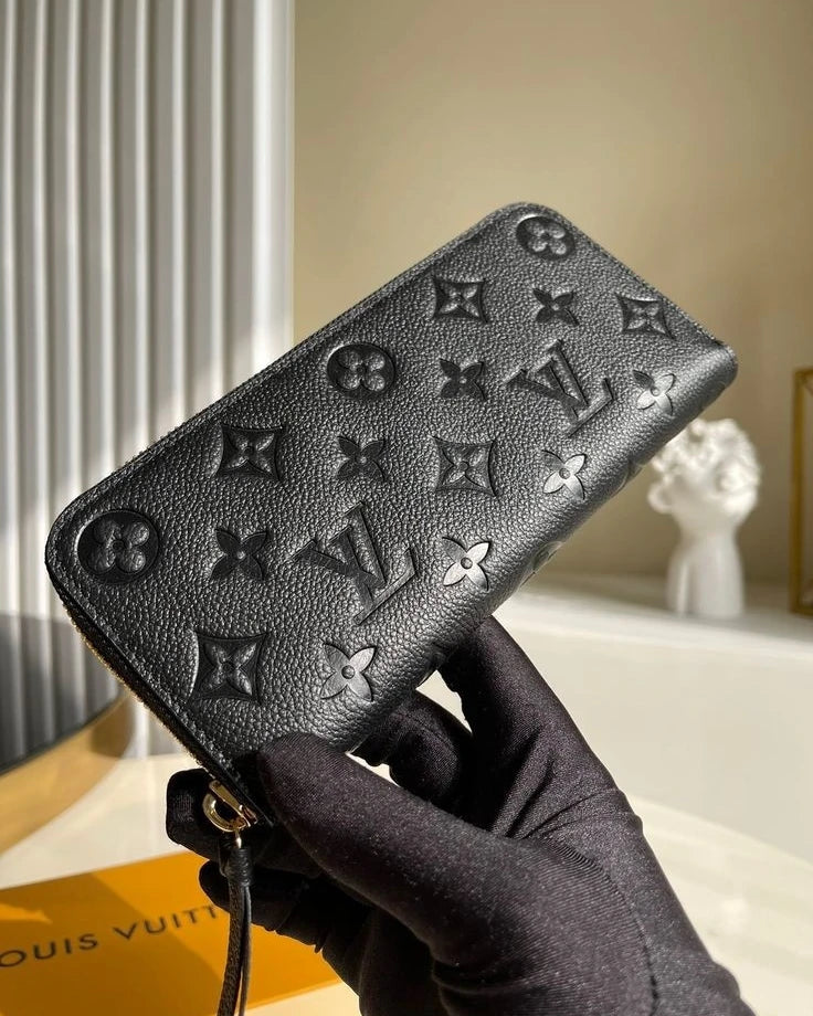 LOUISE VUITTON WALLET ZIPPER