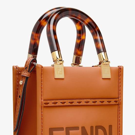 FENDI
MINI SUNSHINE SHOPPER 
BROWN LEATHER MINI-BAG