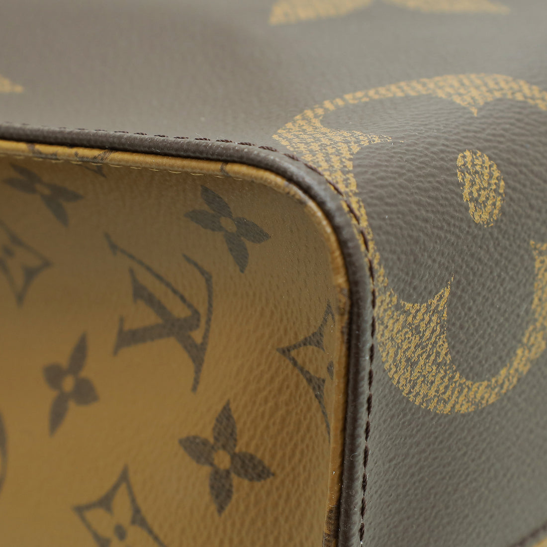 LOUISE VUITTON ONTHEGO MM