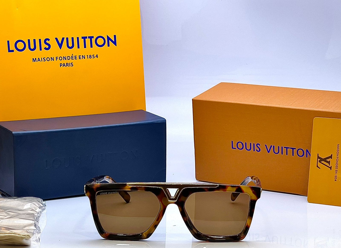 LOUISE VUITTON SUNGLASSES UNISEX MODEL