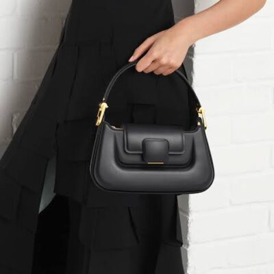 CHARLES & KEITH SHULDER BAG